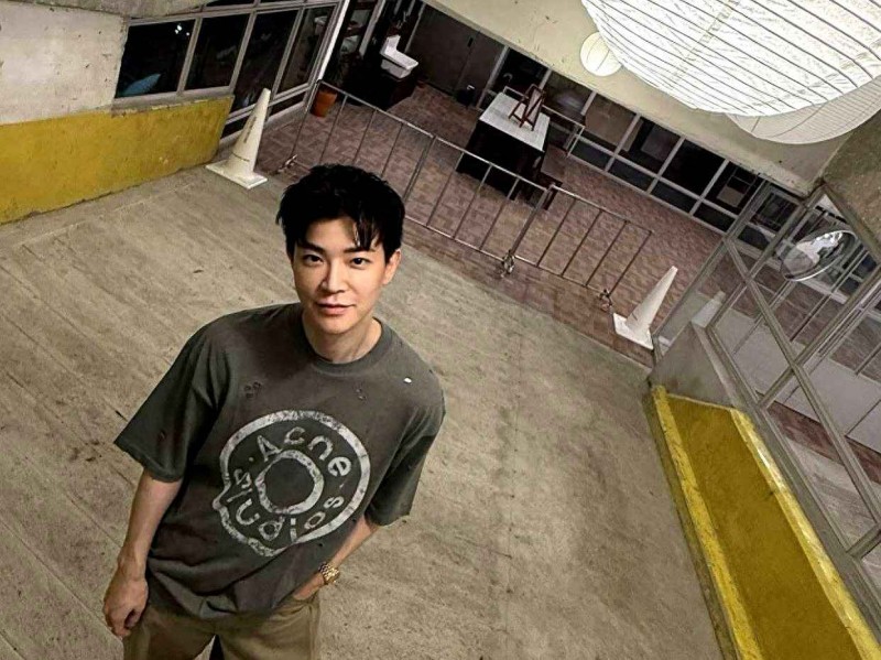 男生拖鞋穿衣搭配 “鞋穿不对，衣服白费！”男生鞋子避坑指南，这样搭配颜值翻倍