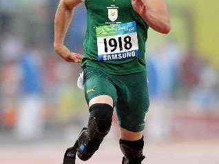 短跑战袍选择秘籍：从裹脚布到飞行器的装备进化史