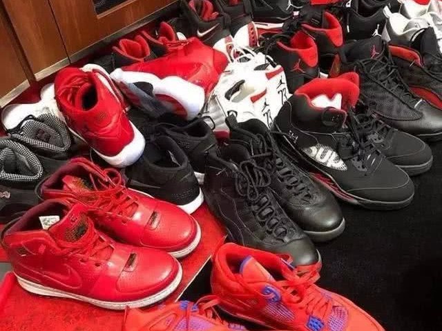 藏在鞋柜里的小秘密 我们为什么总想买新鞋