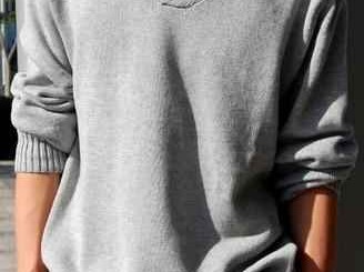 灰色毛衣配啥裤子才不显老气 这篇搭配干货让你从衣柜翻出宝