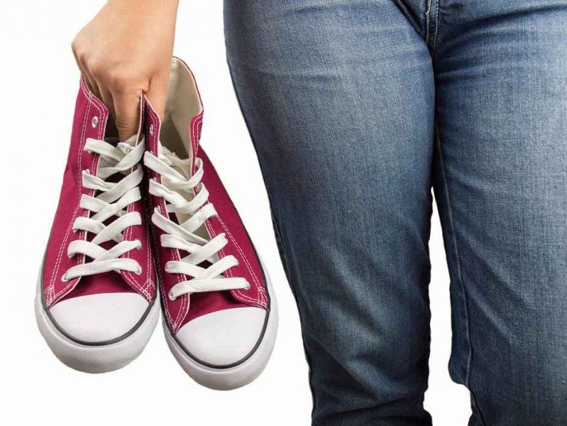 彩色的鞋子配什么裤子？这份万能搭配指南请收好