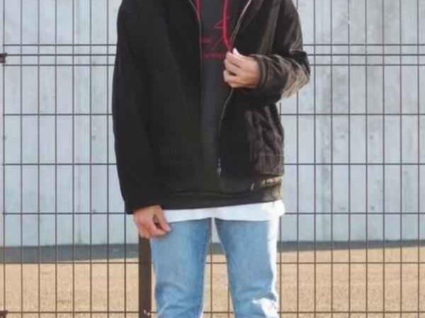 男生卫衣配裤子全攻略轻松穿出潮流范儿