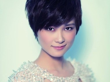 颧骨高不用愁 选对发型颜值翻倍的小秘密