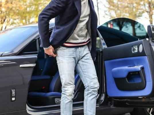 AJ1球鞋的灵魂搭档，选对袜子才是穿搭赢家