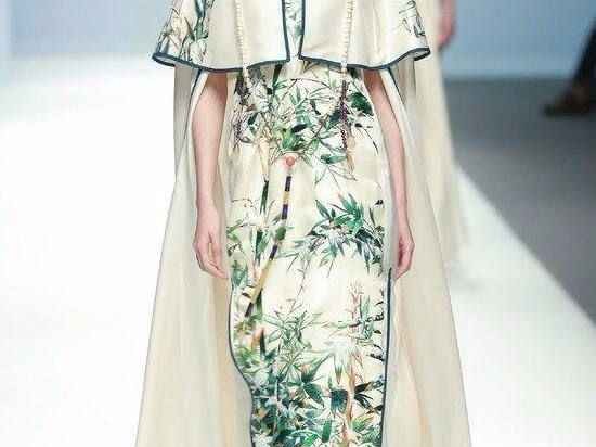 当传统遇见萌趣：一袭旗袍如何让潮玩娃娃成为文化新宠？