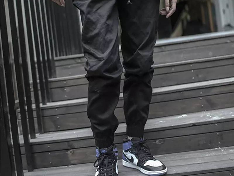 黑色裤子搭配鞋款全攻略