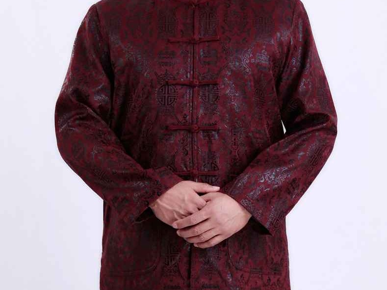 穿越千年的温暖：秋冬必入中式唐装，教你穿出东方雅韵